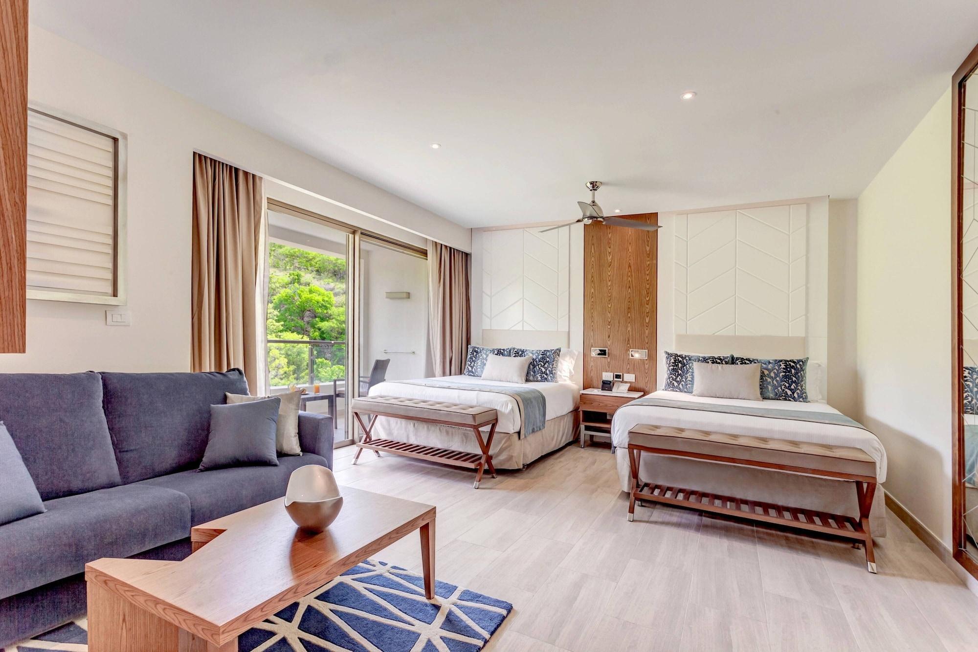 รอยัลตัน อันติกวา รีสอร์ต แอนด์ สปา - ออลอินคลูซีฟ Hotel Five Islands Village ภายนอก รูปภาพ