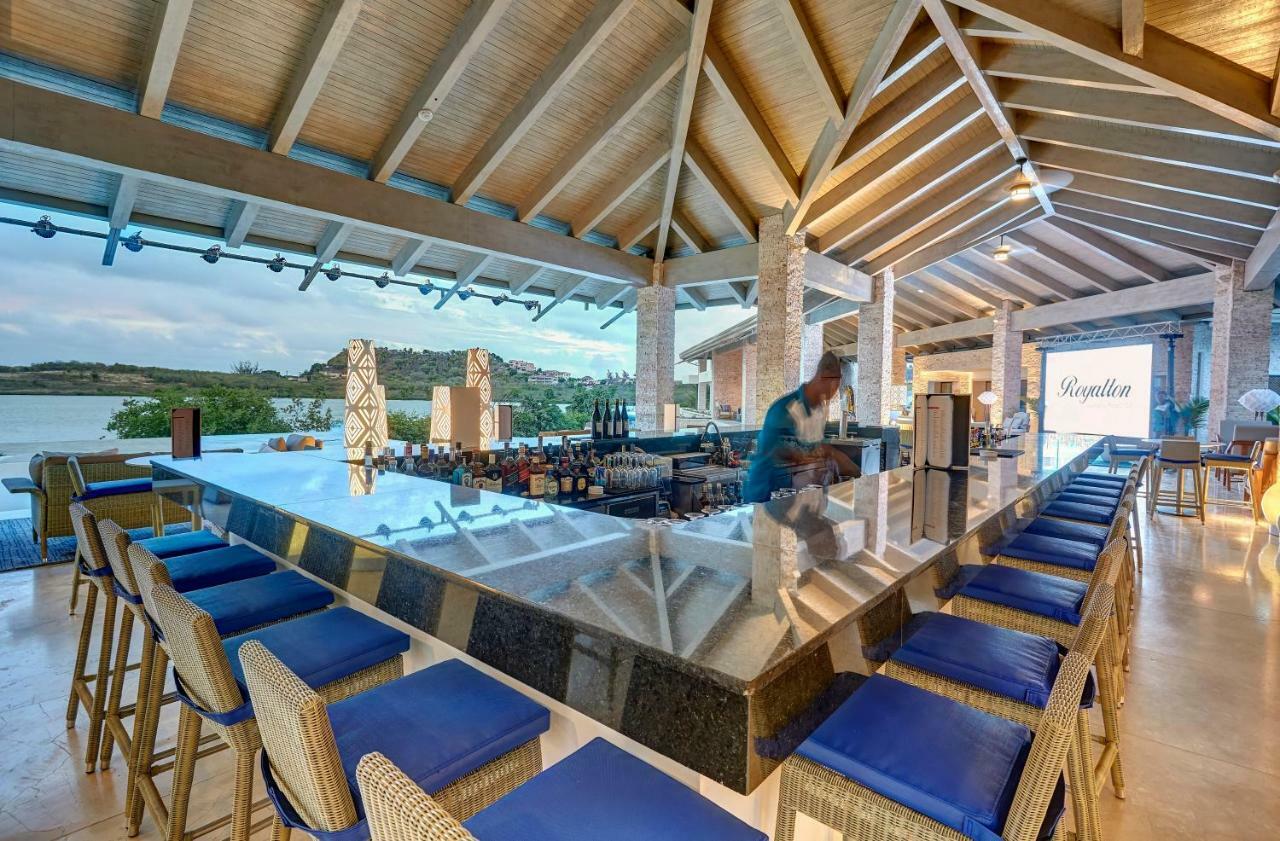 รอยัลตัน อันติกวา รีสอร์ต แอนด์ สปา - ออลอินคลูซีฟ Hotel Five Islands Village ภายนอก รูปภาพ