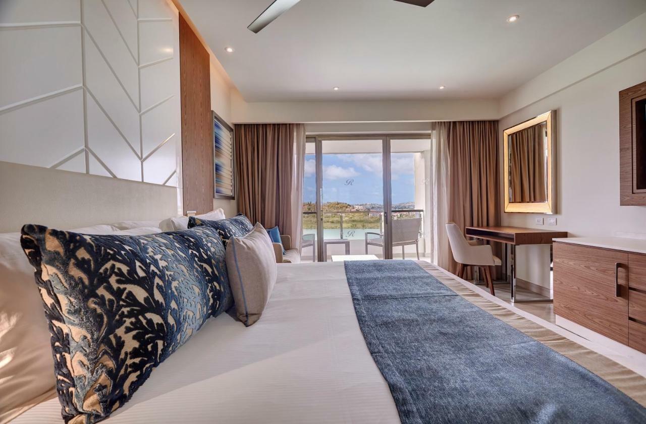 รอยัลตัน อันติกวา รีสอร์ต แอนด์ สปา - ออลอินคลูซีฟ Hotel Five Islands Village ภายนอก รูปภาพ