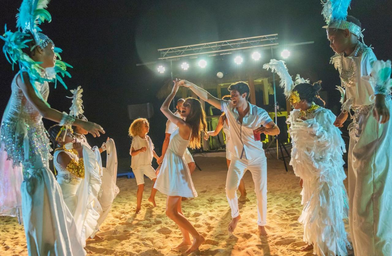 รอยัลตัน อันติกวา รีสอร์ต แอนด์ สปา - ออลอินคลูซีฟ Hotel Five Islands Village ภายนอก รูปภาพ